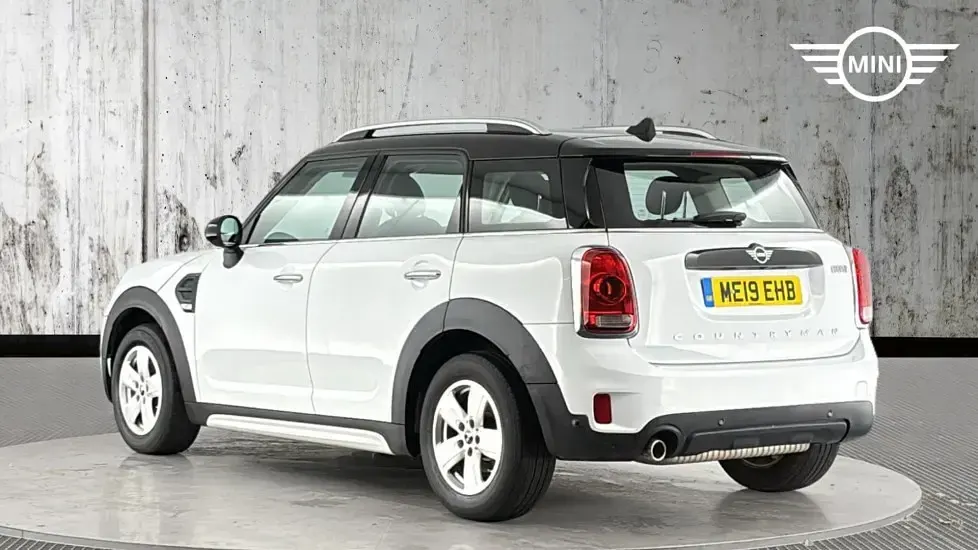 Used Mini Cooper Countryman Classic 134 HP (98 kW) 2019 White SUV