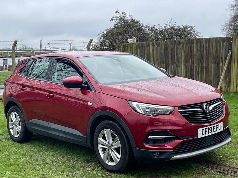 Used Vauxhall Grandland X 2019 Red SUV