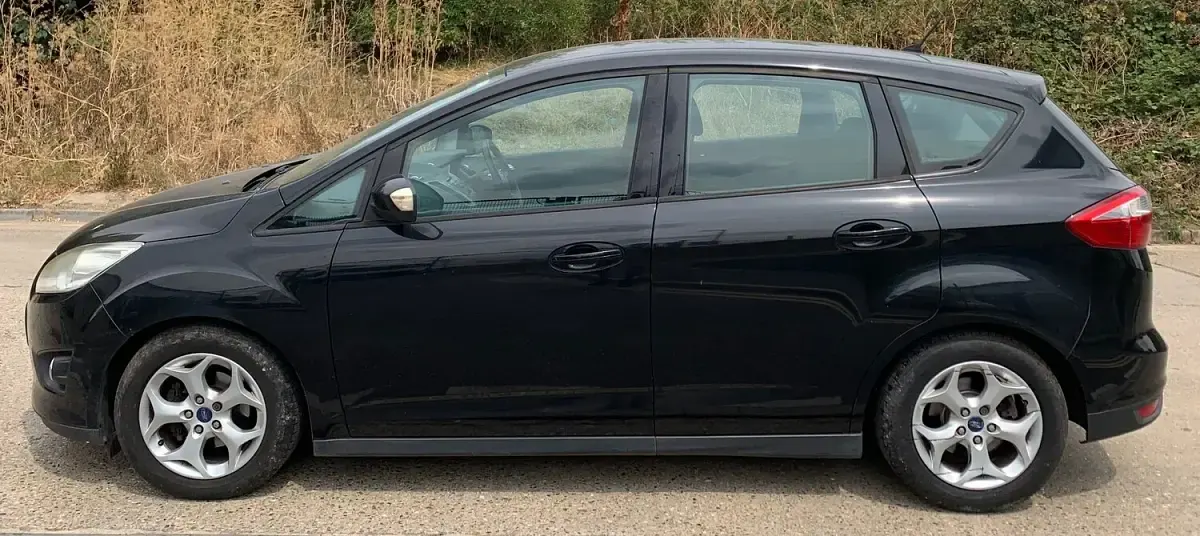 Used Ford C-MAX Zetec 2012 Black MPV