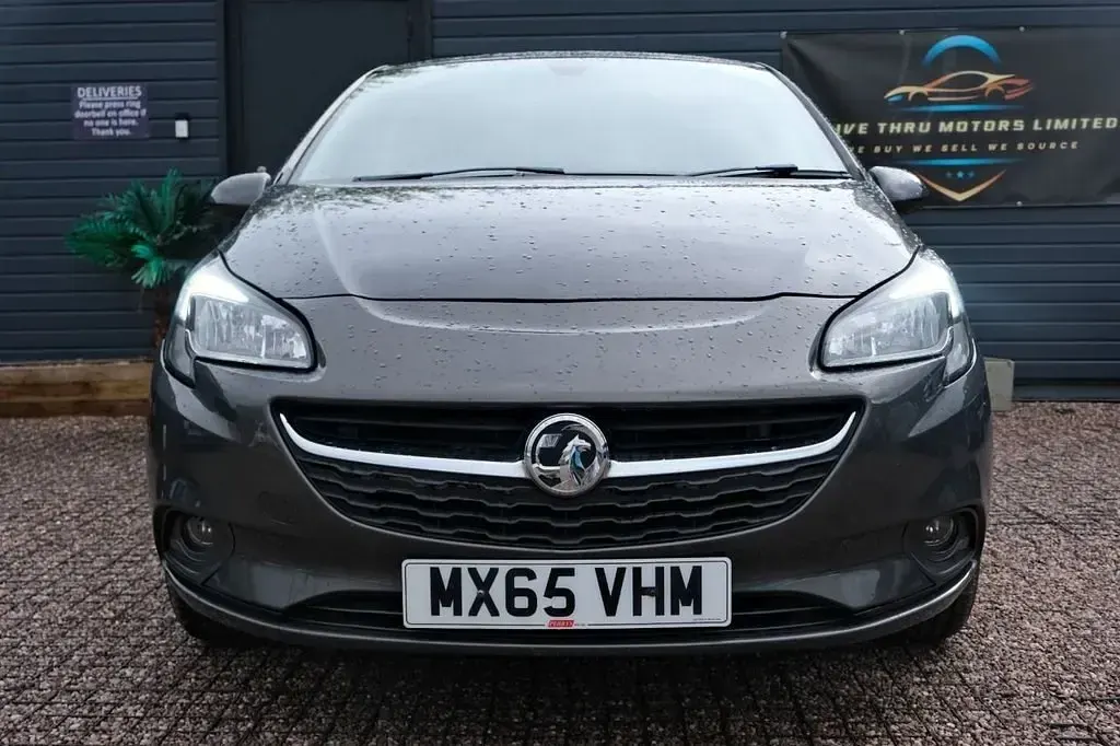 Begagnad Vauxhall Corsa Excite 115 HK (84 kW) 2015 Grå Halvkombi