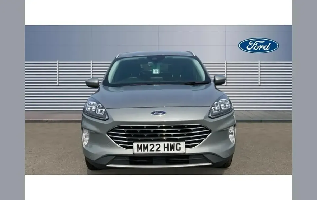 Used Ford Kuga Titanium 117 HP (86 kW) 2022 Silver SUV