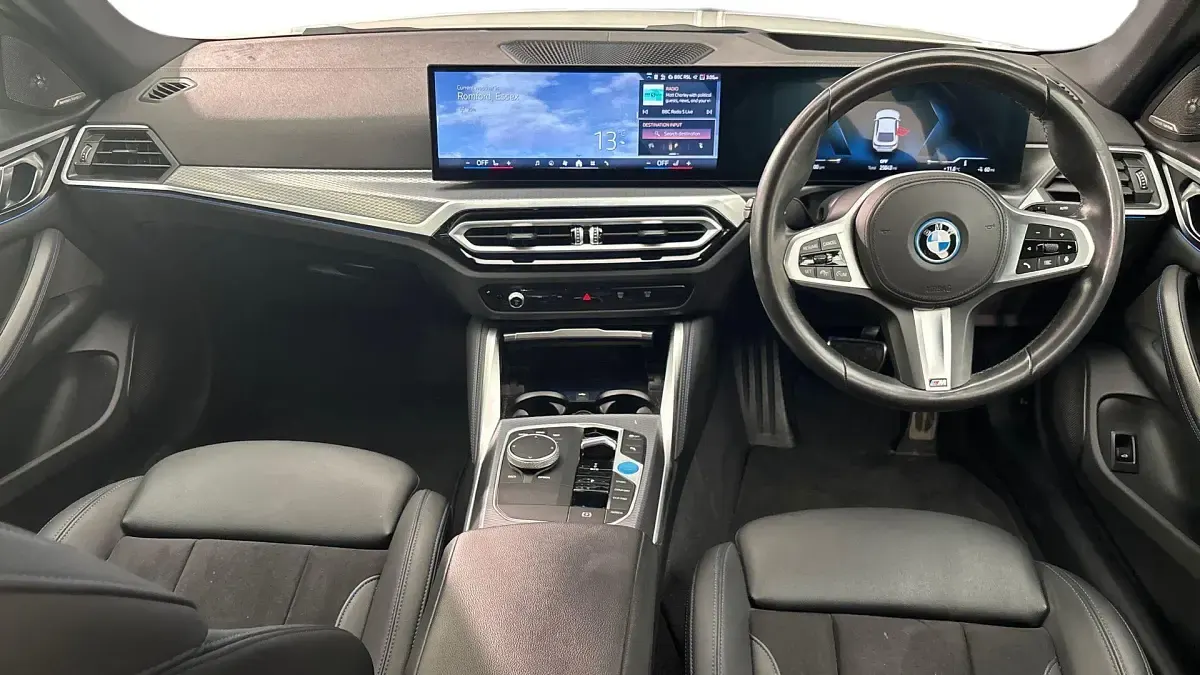 Used BMW i4 M Sport 246 kW (335 HP) 2024 White Sedan