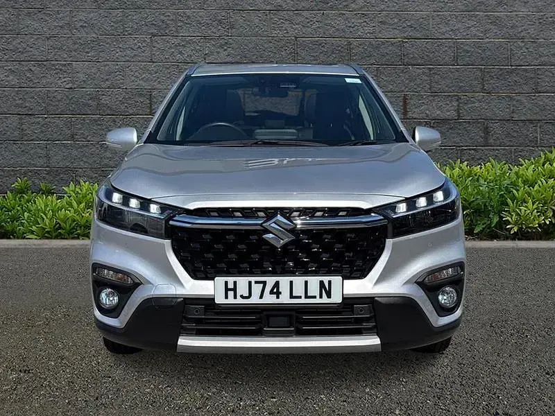 Used Suzuki SX4 S-Cross 129 HP (94 kW) 2024 Silver SUV