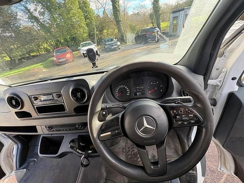 Usado Mercedes Sprinter 143 HP (105 kW) 2019 Branco Van