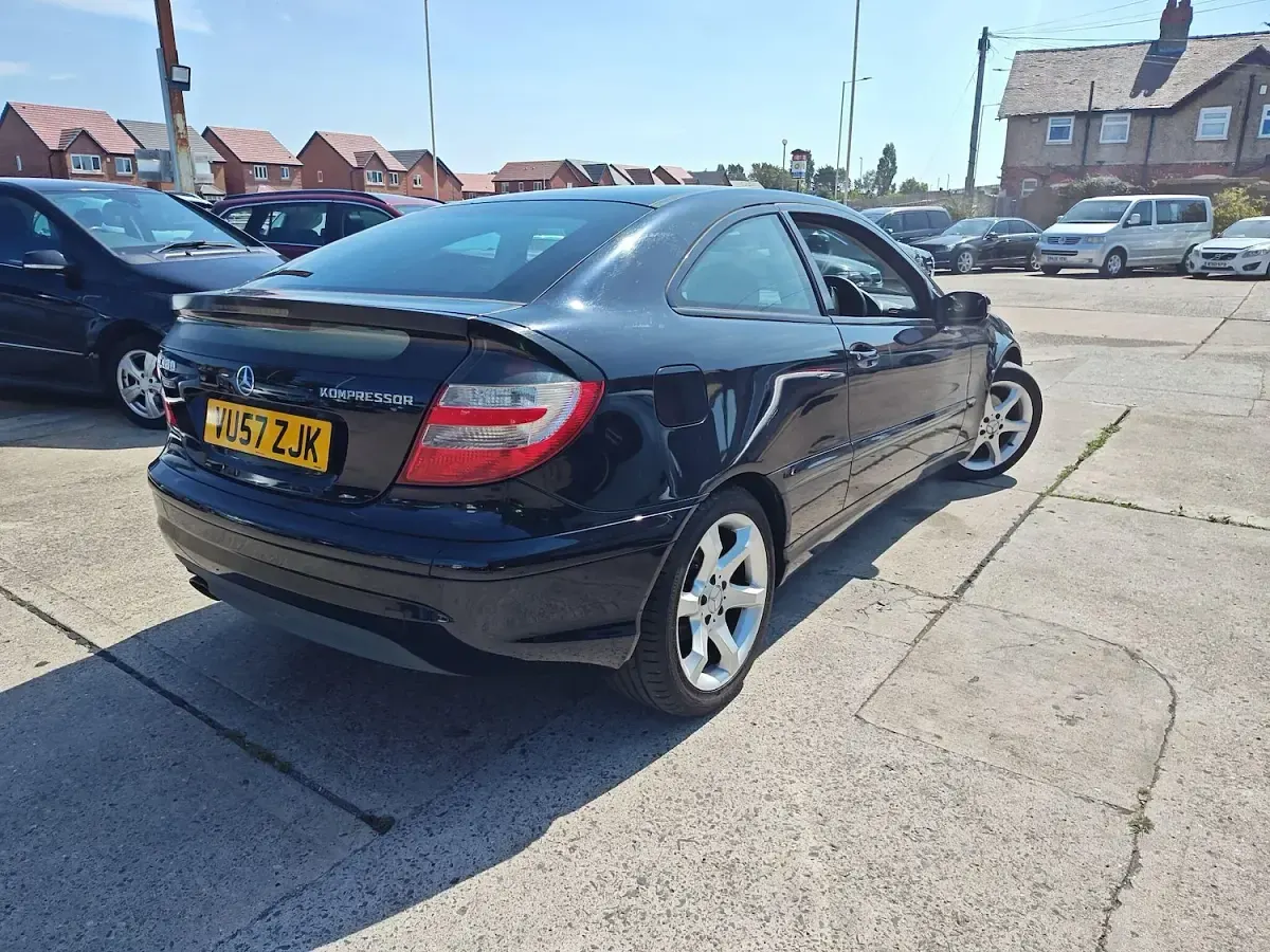 Used Mercedes C180 Sport Edition 143 HP (105 kW) 2007 Black Coupe