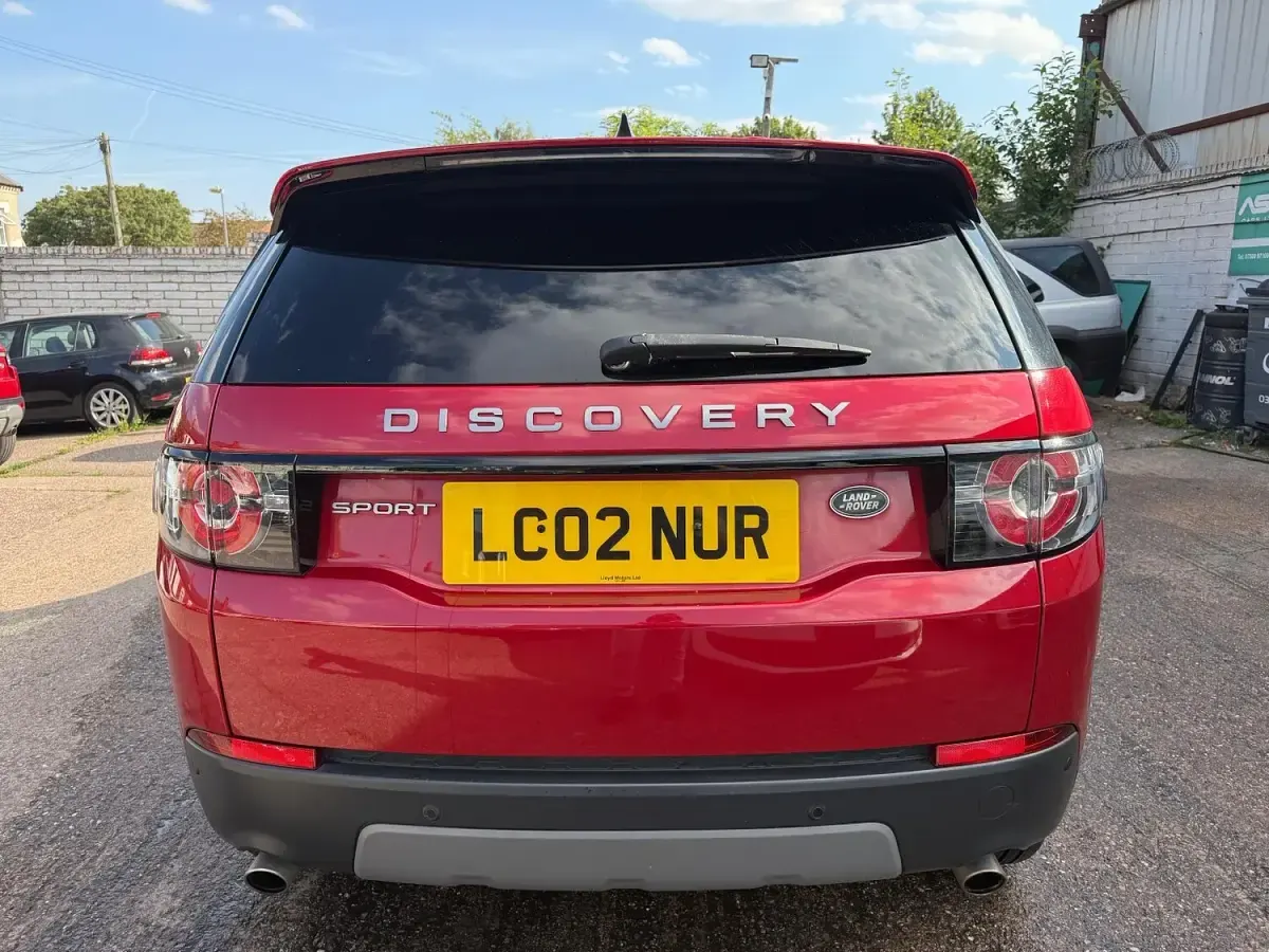 Used Land Rover Discovery Sport SE 180 HP (132 kW) 2018 Red SUV