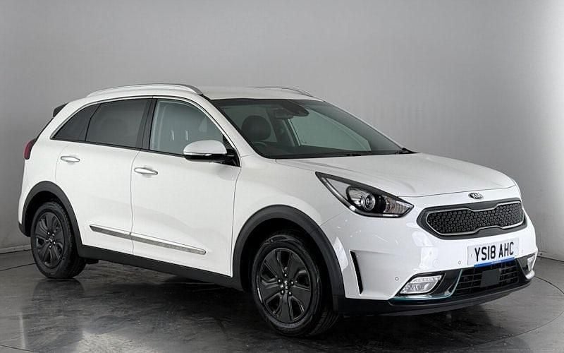 White Used 2018 Kia Niro 3 SUV | £12,250 (Good price) - Image 1/3