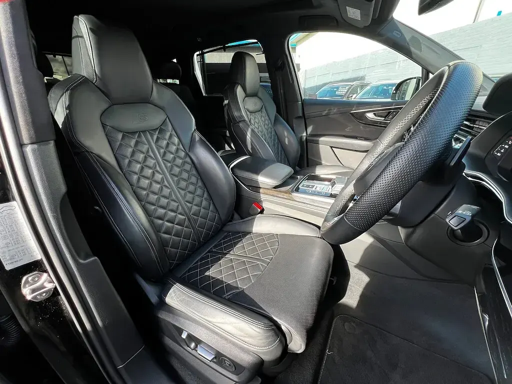 Used Audi Q7 Comfort 231 HP (169 kW) 2024 Black SUV
