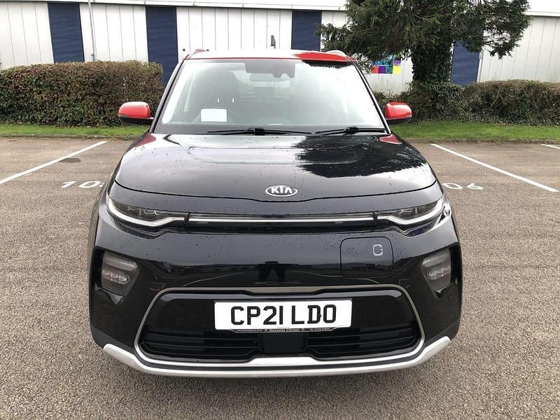 Black Used 2021 Kia Soul EV First Edition SUV | £12,995 (Good price) - Image 1/4