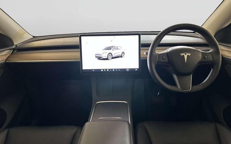 Used Tesla Model Y RWD 254 kW (346 HP) 2024 White SUV