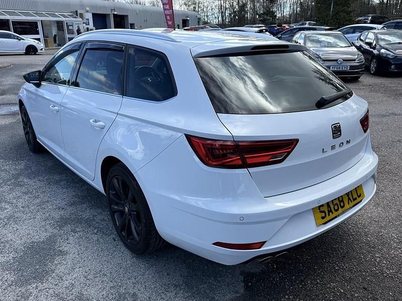 Begagnad Seat Leon XCELLENCE 2018 Vit Kombi
