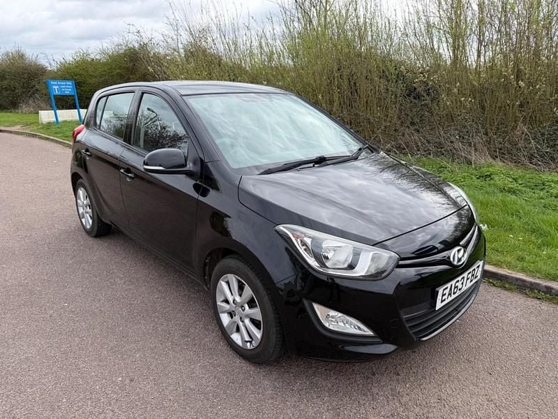 Used Hyundai i20 Active 85 HP (62 kW) 2013 Black Hatchback