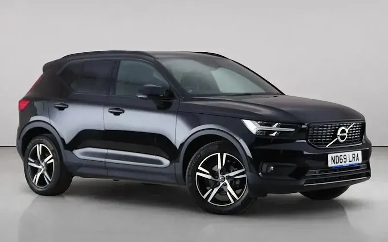 Used Volvo XC40 R-Design 163 HP (119 kW) 2020 SUV