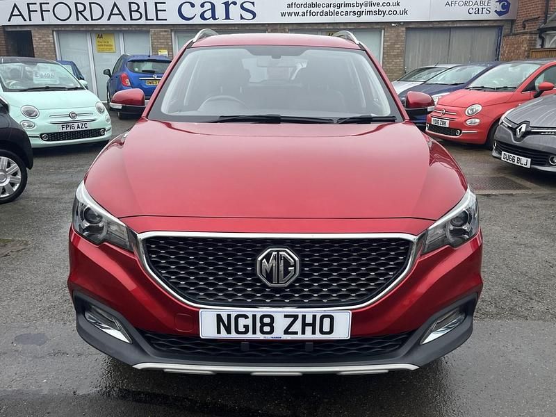 Used MG ZS Exclusive 106 HP (77 kW) 2018 Red SUV
