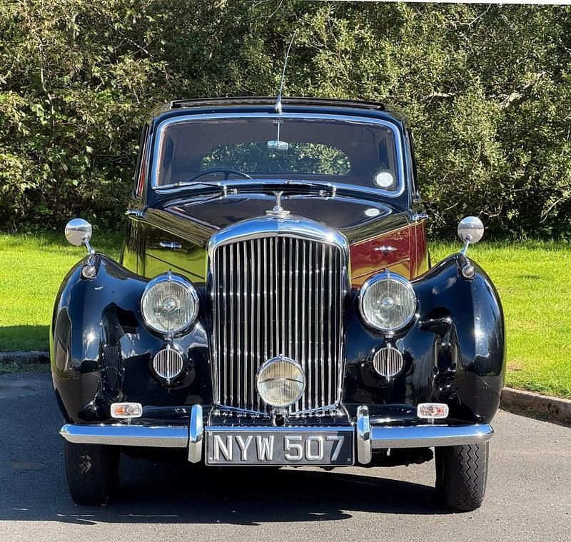 Black Used 1953 Bentley R Type Sedan | £32,500 - Image 1/4