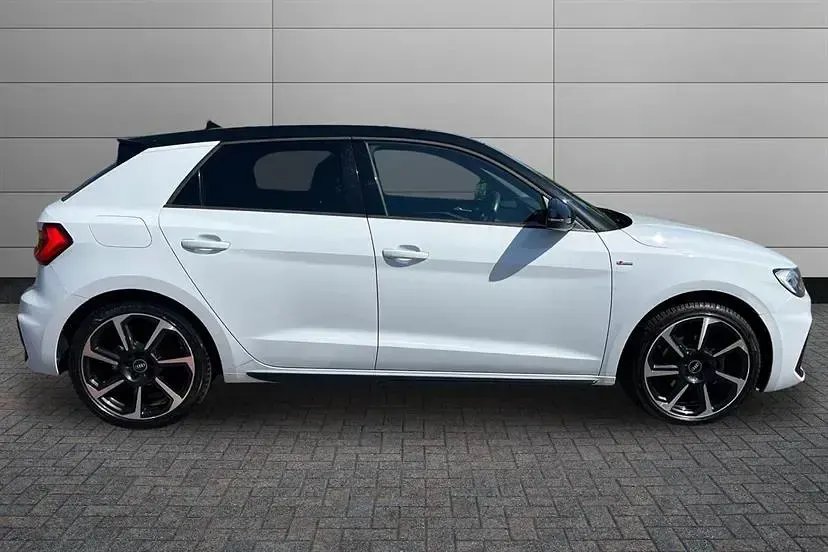 Used Audi A1 Black Edition 150 HP (110 kW) 2021 White SUV