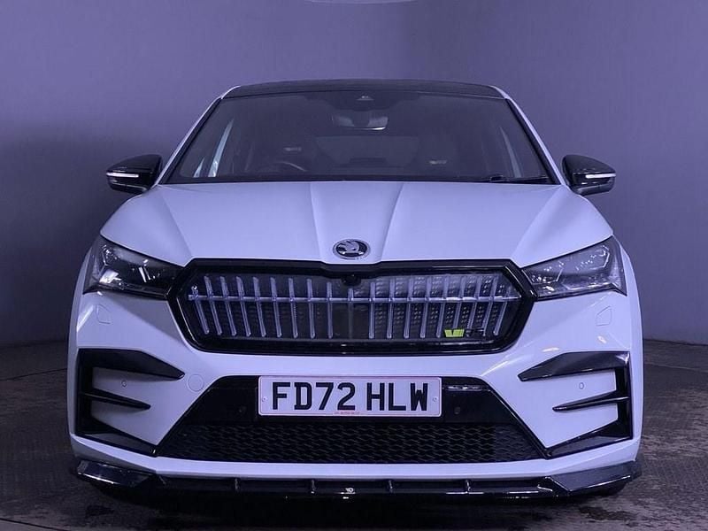 Used Skoda Enyaq iV vRS 219 kW (299 HP) 2022 White SUV