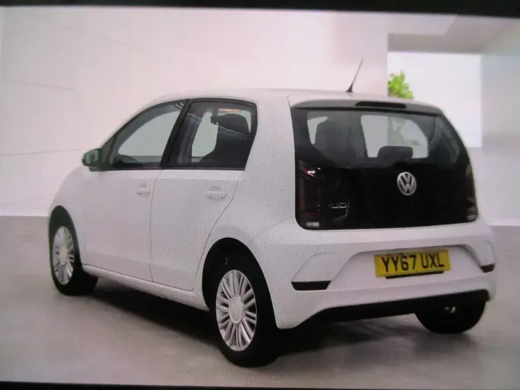 Used VW up! move up! 60 HP (44 kW) 2017 White Hatchback
