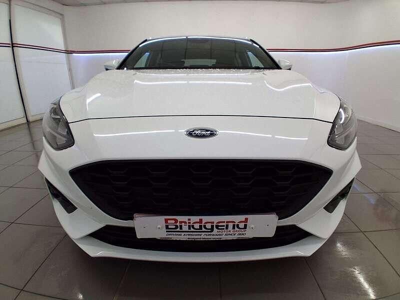 Used Ford Focus ST-Line X 2020 White Hatchback