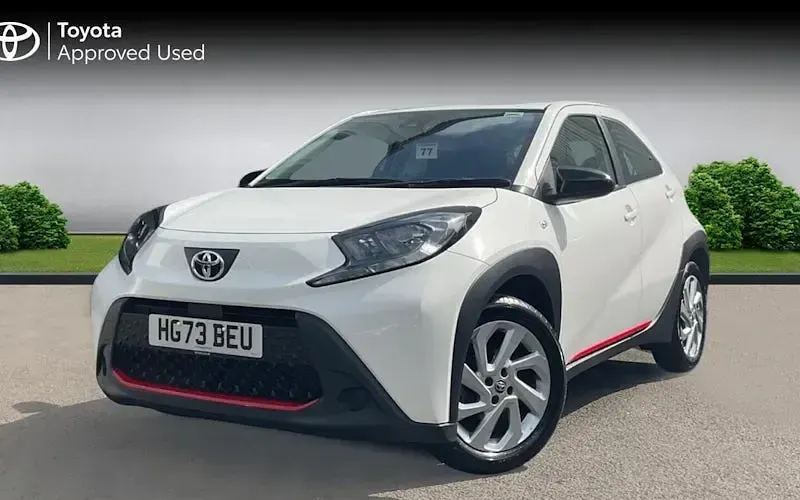 Used Toyota Aygo X PURE 72 HP (52 kW) 2025 SUV