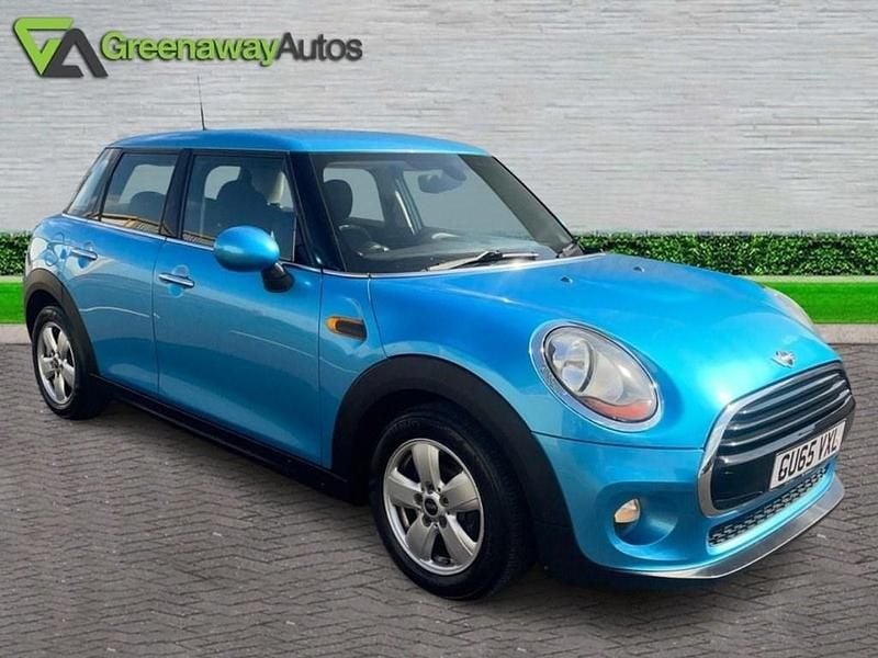 Usado Mini Cooper Hatch 136 HP (100 kW) 2015 Azul Citadino