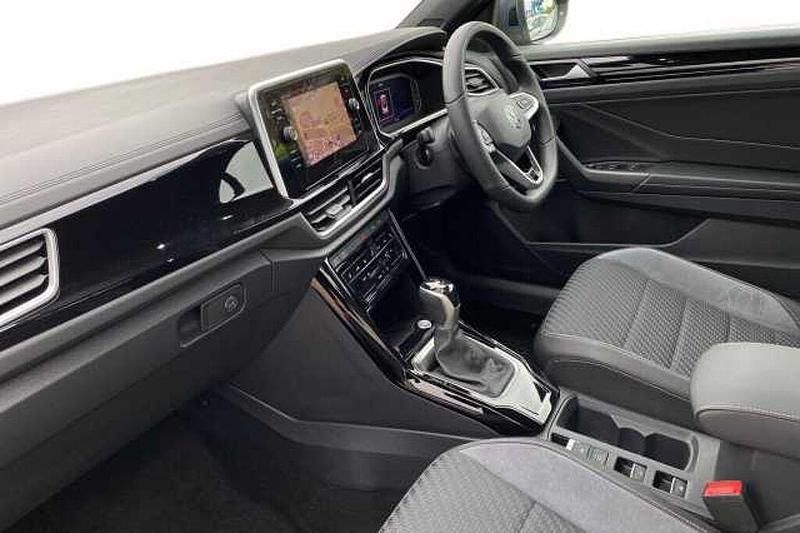 Used VW T-Roc 150 HP (110 kW) 2025 SUV