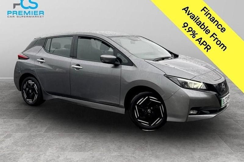 Begagnad Nissan Leaf Acenta 110 kW (150 HK) 2022 Halvkombi