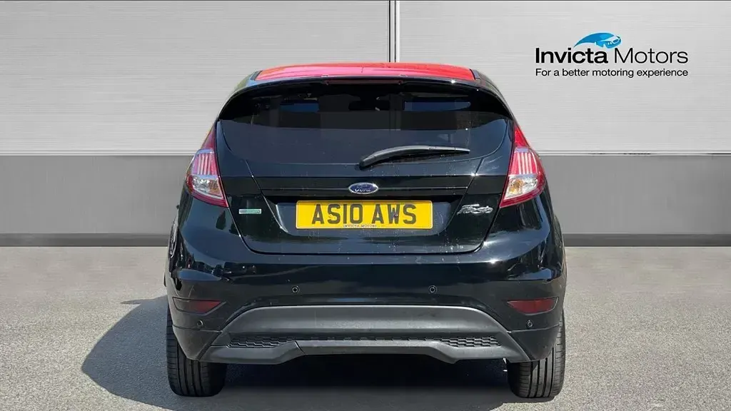 Usado Ford Fiesta ST-Line 140 HP (102 kW) 2016 Preto Citadino