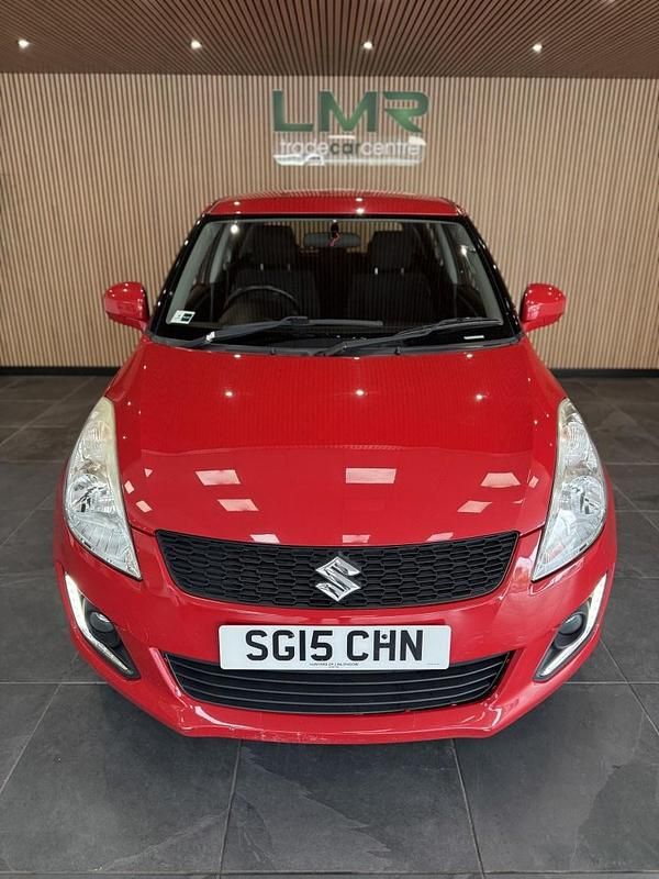 Używany Suzuki Swift SZ3 2015 Czerwony Hatchback