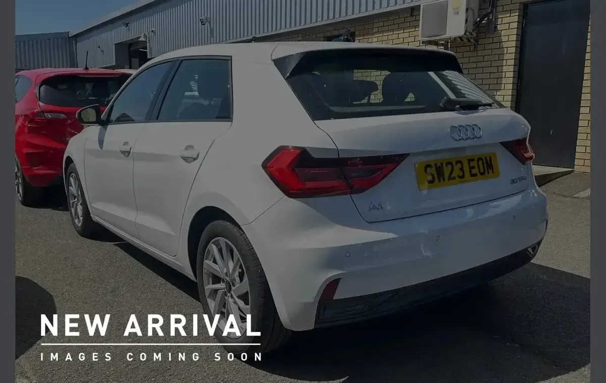 Used Audi A1 Sport 108 HP (79 kW) 2023 White SUV