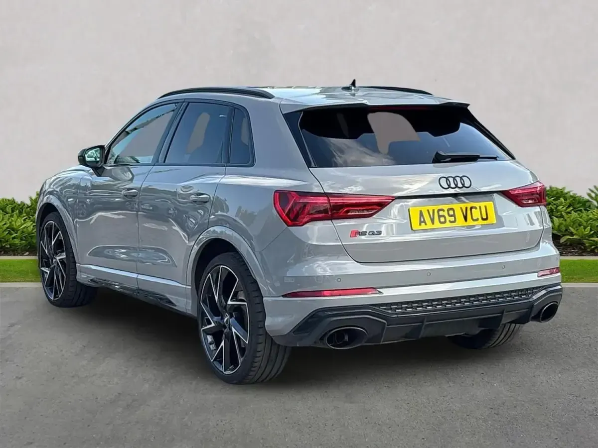 Used Audi RS Q3 Advanced 400 HP (294 kW) 2019 Grey SUV