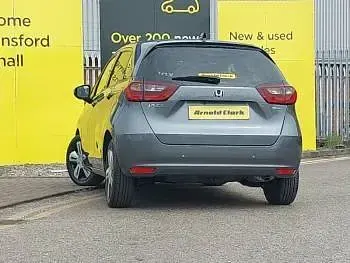 Używany Honda Jazz Hybrid 109 KM (80 kW) 2021 Szary Hatchback