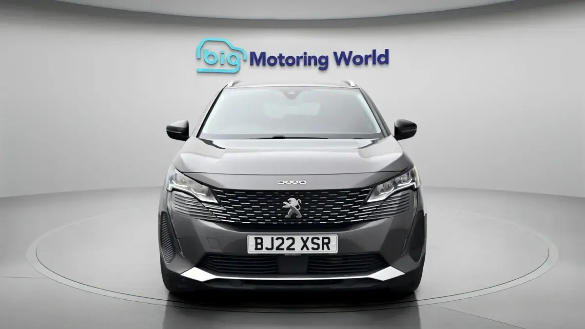 Used Peugeot 3008 Allure Premium 300 HP (220 kW) 2022 Grey SUV