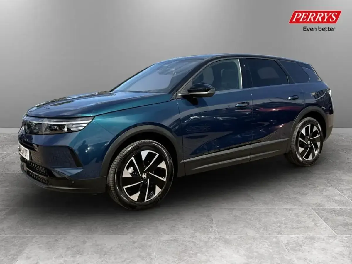 Used Vauxhall Grandland X GSe 143 HP (105 kW) 2025 Blue SUV