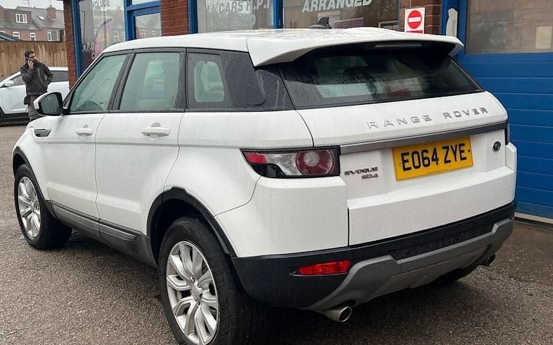 Used Land Rover Range Rover evoque Pure 190 HP (139 kW) 2015 Hatchback