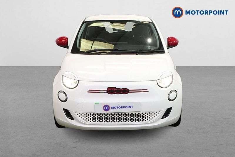 Second-hand Fiat 500e Red 69 kW (95 CP) 2024 Alb Hatchback