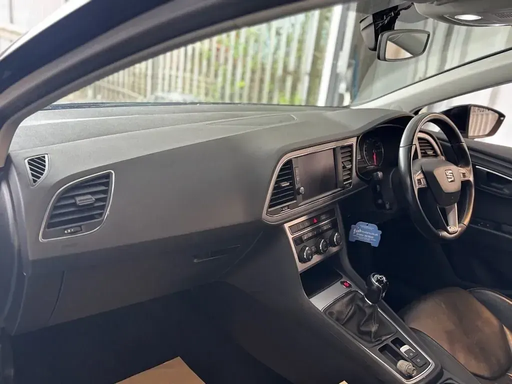 Second-hand Seat Leon XCELLENCE 130 CP (95 kW) 2018 Negru Hatchback