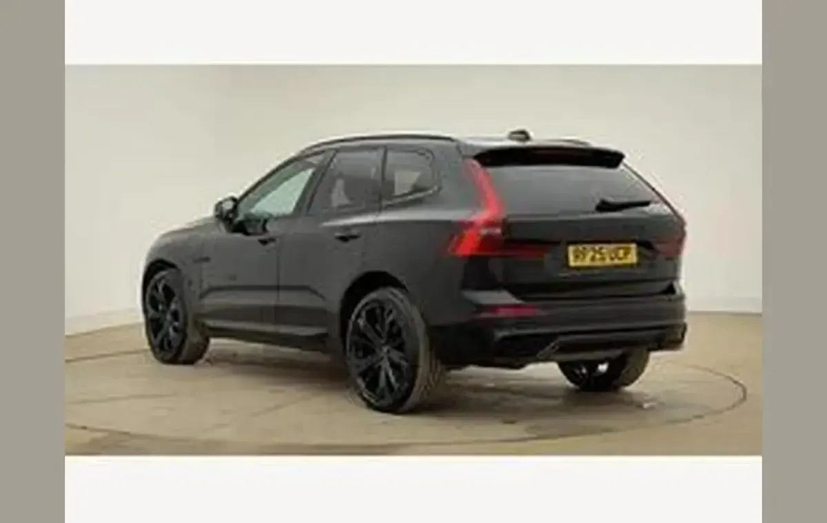 Used Volvo XC60 Plus 344 HP (253 kW) 2025 Black SUV
