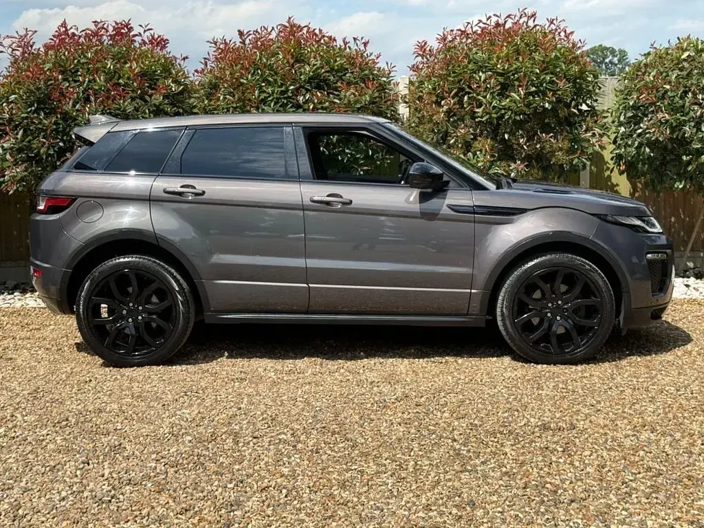 Used Land Rover Range Rover evoque HSE Dynamic 180 HP (132 kW) 2017 Grey SUV