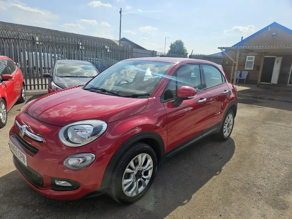 Used Fiat 500X City Look 110 HP (80 kW) 2015 Red SUV