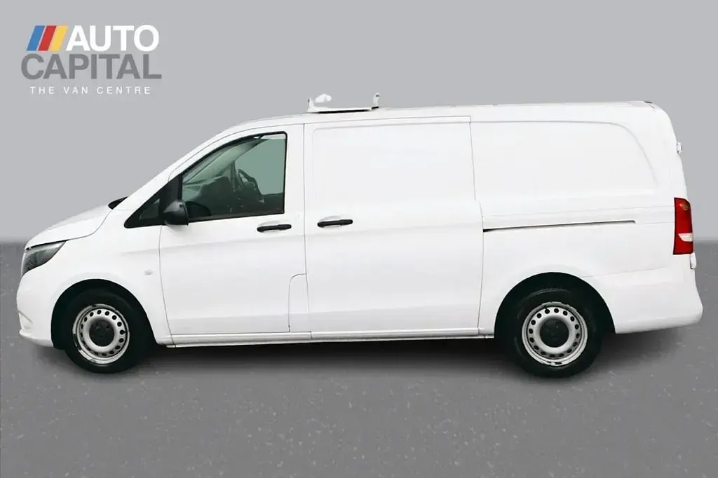 Used Mercedes Vito Progressive 102 HP (75 kW) 2021 White Van