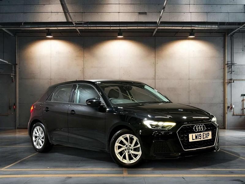 Used Audi A1 Sportback Sport 116 HP (85 kW) 2019 Black Hatchback