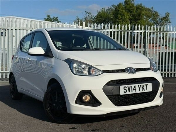 White Used 2014 Hyundai i10 SE Hatchback | £4,125 (Fair price) - Image 1/1