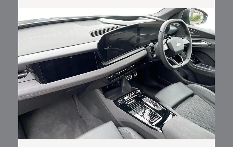 Used Audi Q6 e-tron Advanced 284 kW (387 HP) 2025 Grey SUV