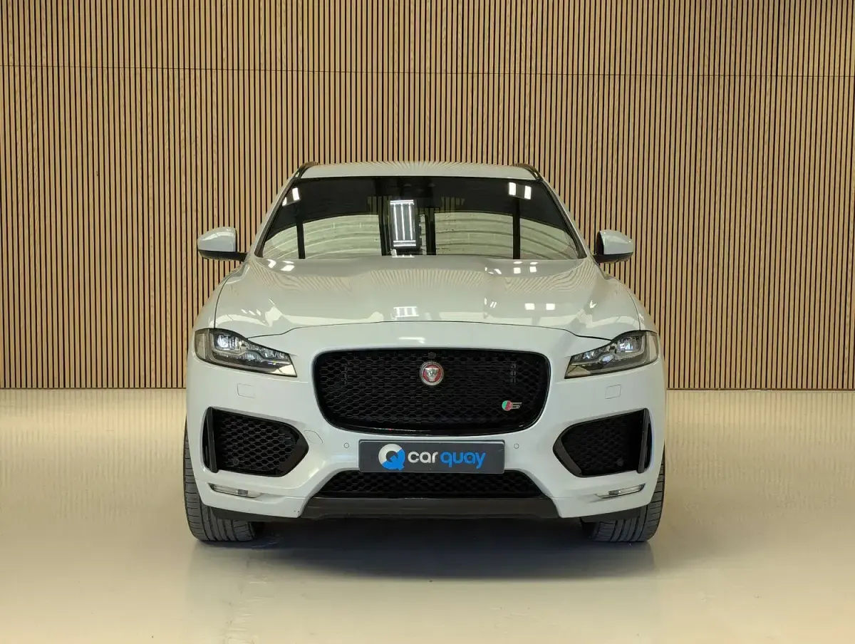 Used Jaguar F-Pace S 300 HP (220 kW) 2016 White SUV