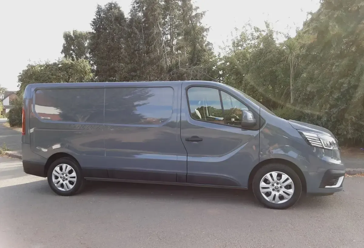 Used Renault Trafic 2023 Grey MPV