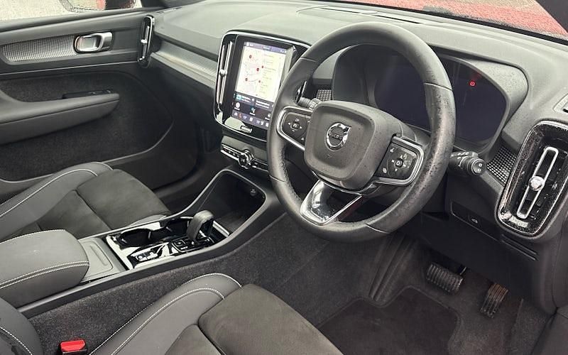 Used Volvo XC40 Plus 197 HP (144 kW) 2022 SUV