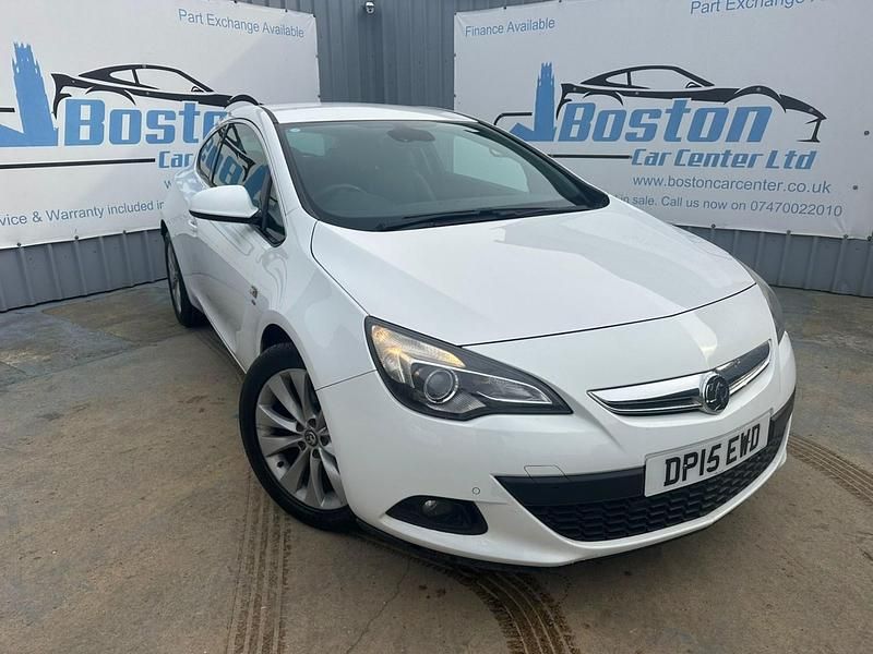 Used Vauxhall Astra GTC SRi 2015 White Hatchback