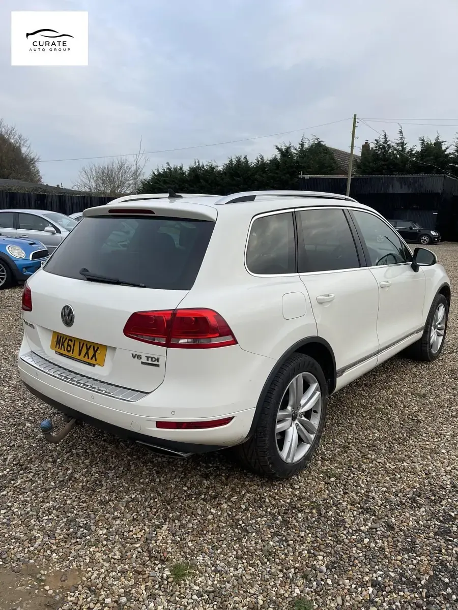 Used VW Touareg SE 245 HP (180 kW) 2011 White SUV