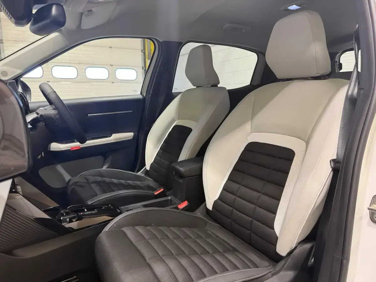 Used Citroën C3 Aircross 134 HP (98 kW) 2025 White SUV